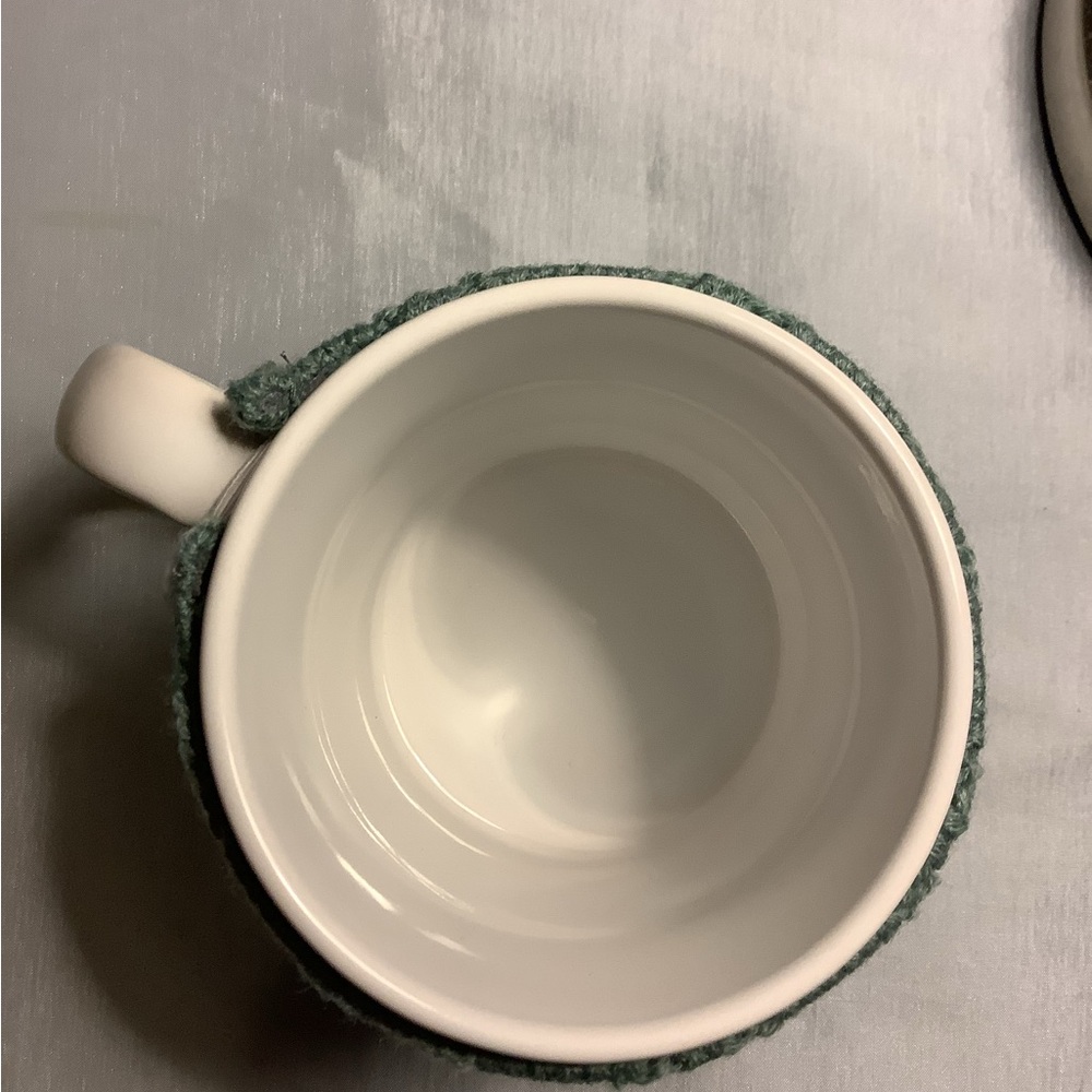 Sweater Cup - Picture 4 of 5
